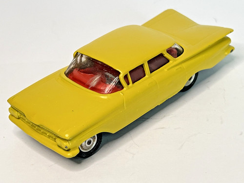 Corgi toys 220 chevrolet - corgi,