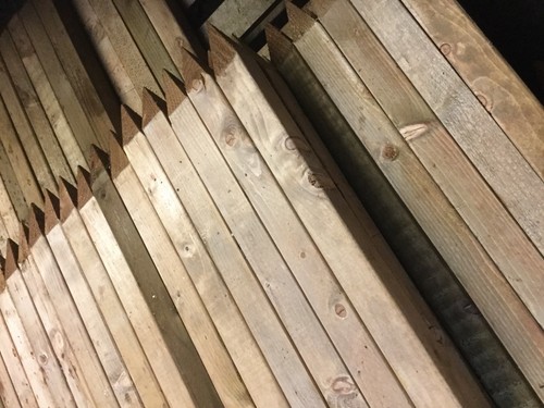 Wooden pegs stakes edging - wooden, pegs/stakes,