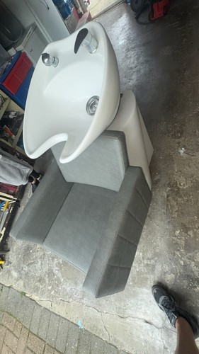 Back wash basin hairdressing - wash,
