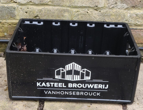 Castle brewery van - brewery, honsebrouck