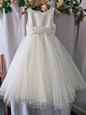 NWT EMMA BRIDALS IVORY FLOWER