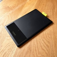 Wacom Bamboo Pen CTL-470K Graphics Tablet with Stylus – USB, PC/Mac Compatible