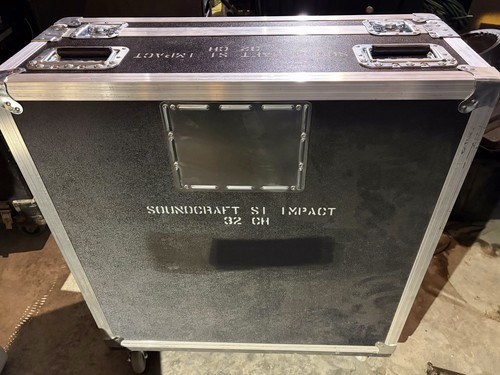 Road case doghouse - w/,