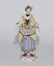 MEISSEN PORCELAIN FIGURINE