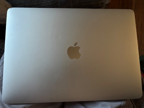Apple macbook air 13in 256gb - apple,