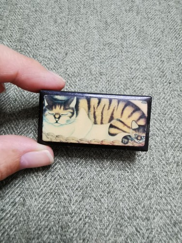 Vintage pill trinket - or, box