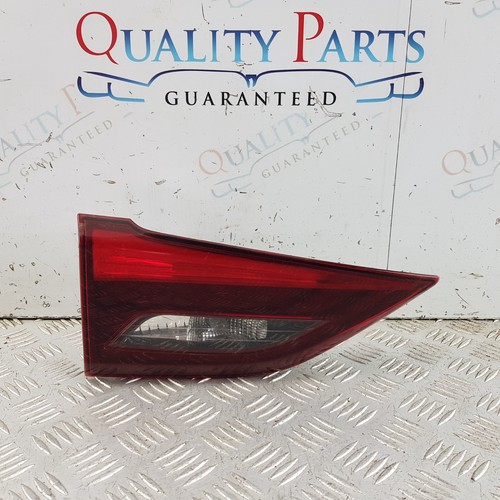 Toyota avensis tail light - toyota,