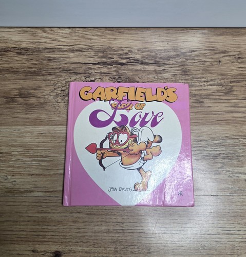 Garfield book love - garfield,