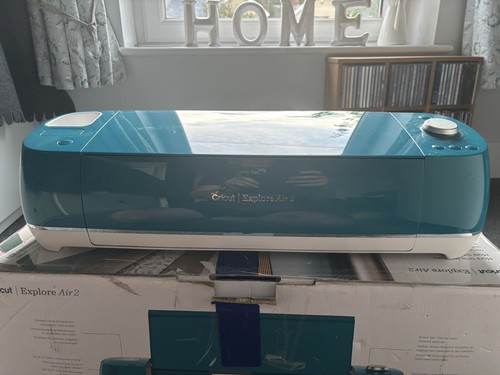 Cricut explore air cutting - cricut,