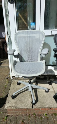 Herman miller aeron remastered - miller,