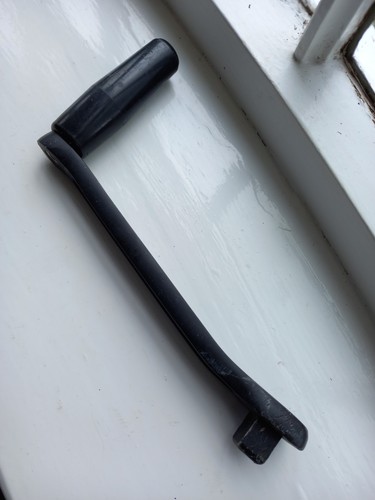 Winch handle used - handle,