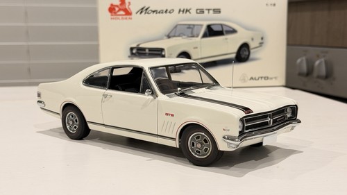 Biante autoart holden - 1:18, biante/autoart