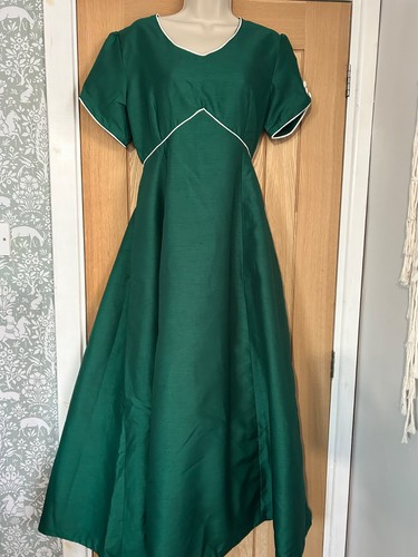 Stunning 80s vintage green - stunning,