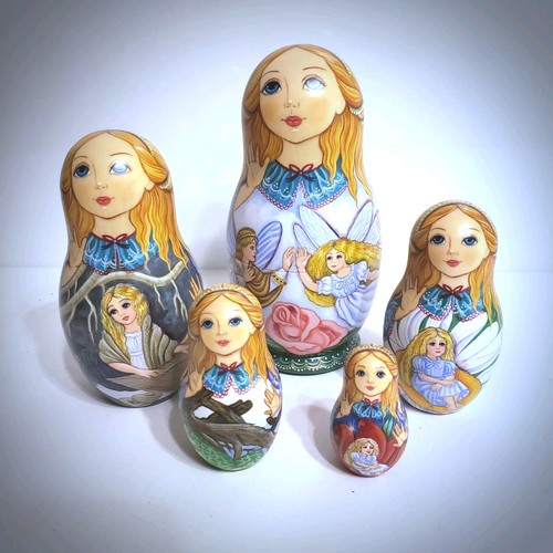 Matryoshka nesting dolls - dolls, –