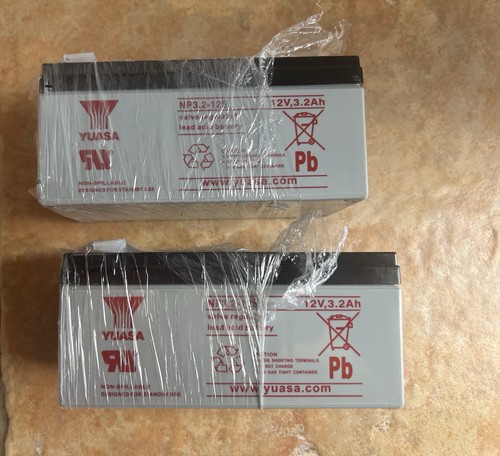 Yuasa 12v 2ah rechargeable - 12v, 3.2ah