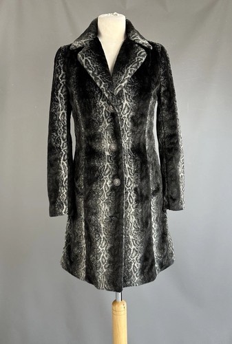 Per una speziale faux - fur, grey