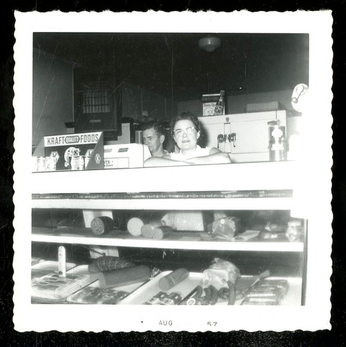 Vintage photo mom pop - vintage,