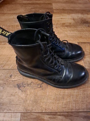 Doc martins mens size - 8, black