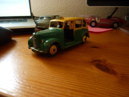 Dinky 254 austin fx3 london - dinky,