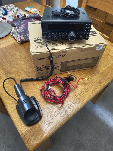 Yaesu ft450d with - with, box