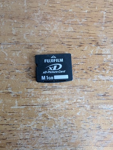 1gb fujifilm memory card - memory,