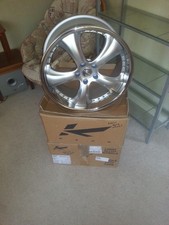 2 x New Kahn Wheels 19 x 9.5