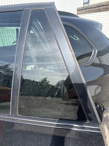 Door glass quarter light rear