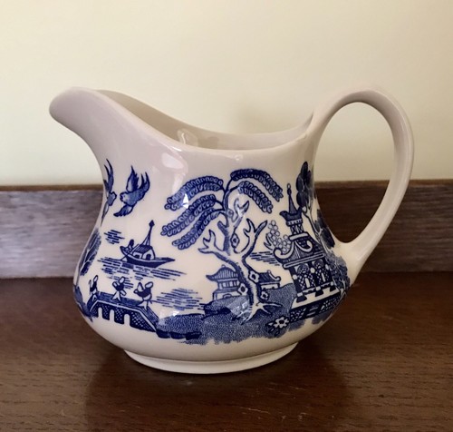 Old willow pattern - -, jug