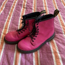 Dr Martens pink Airwave boots DMs patent leather lace up boots Size 3