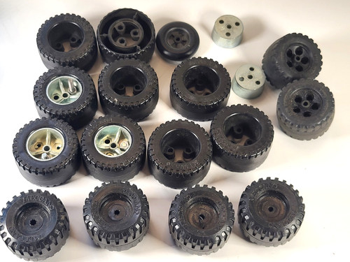 Meccano wheels job - meccano,