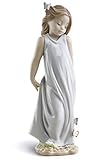 LLADRÓ Friend Of The Butterflies Girl Figurine. Porcelain Figure Figure.