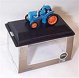 Oxford Diecast Fordson Tractor Blue vehicle 1:76 scale diecast model