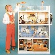 sindy doll house for sale